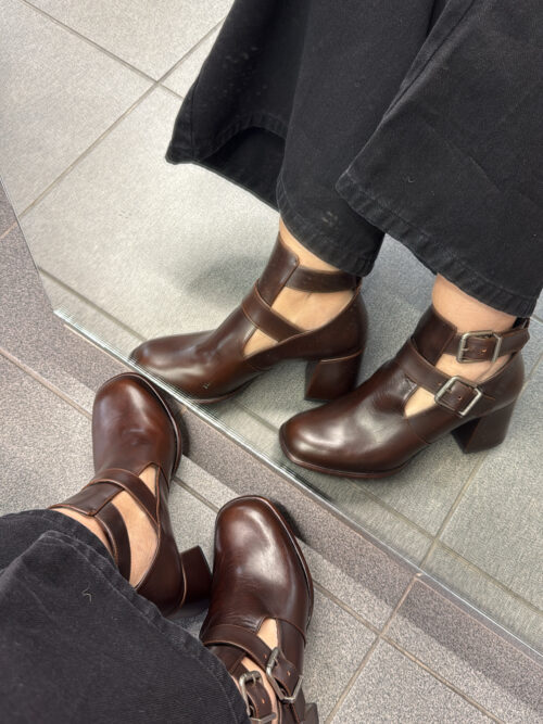 99F41400 C72D 4E58 9A88 BFAB4B4B3261