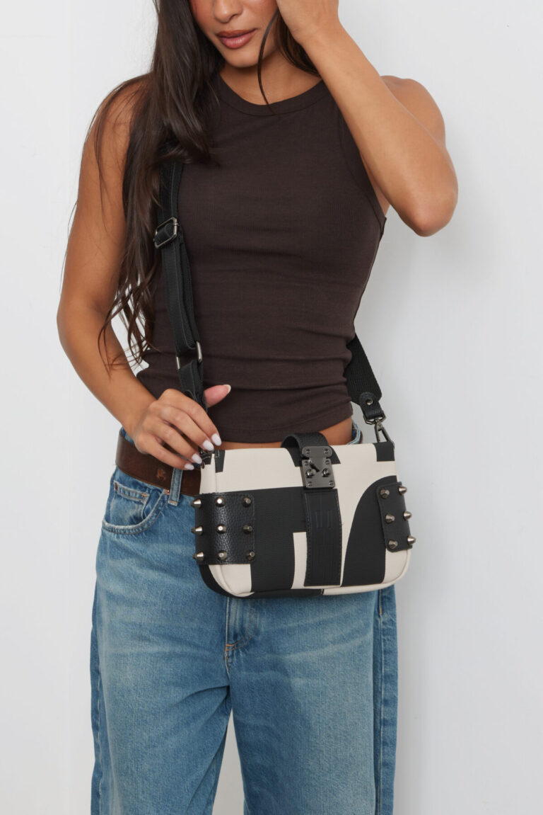 silhouette shoulder bags 26 161 1200x1799